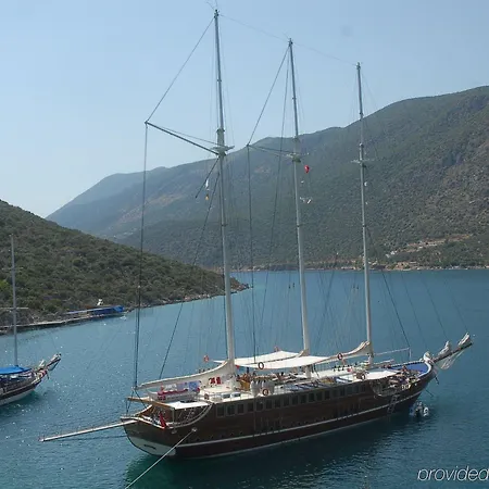 Club Antiphellos 2*