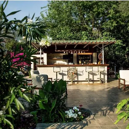 Hotel Club Antiphellos 2*